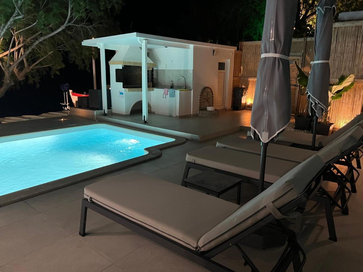 Vila Nikkon Luxury Living Arvi  Exteriér fotografie